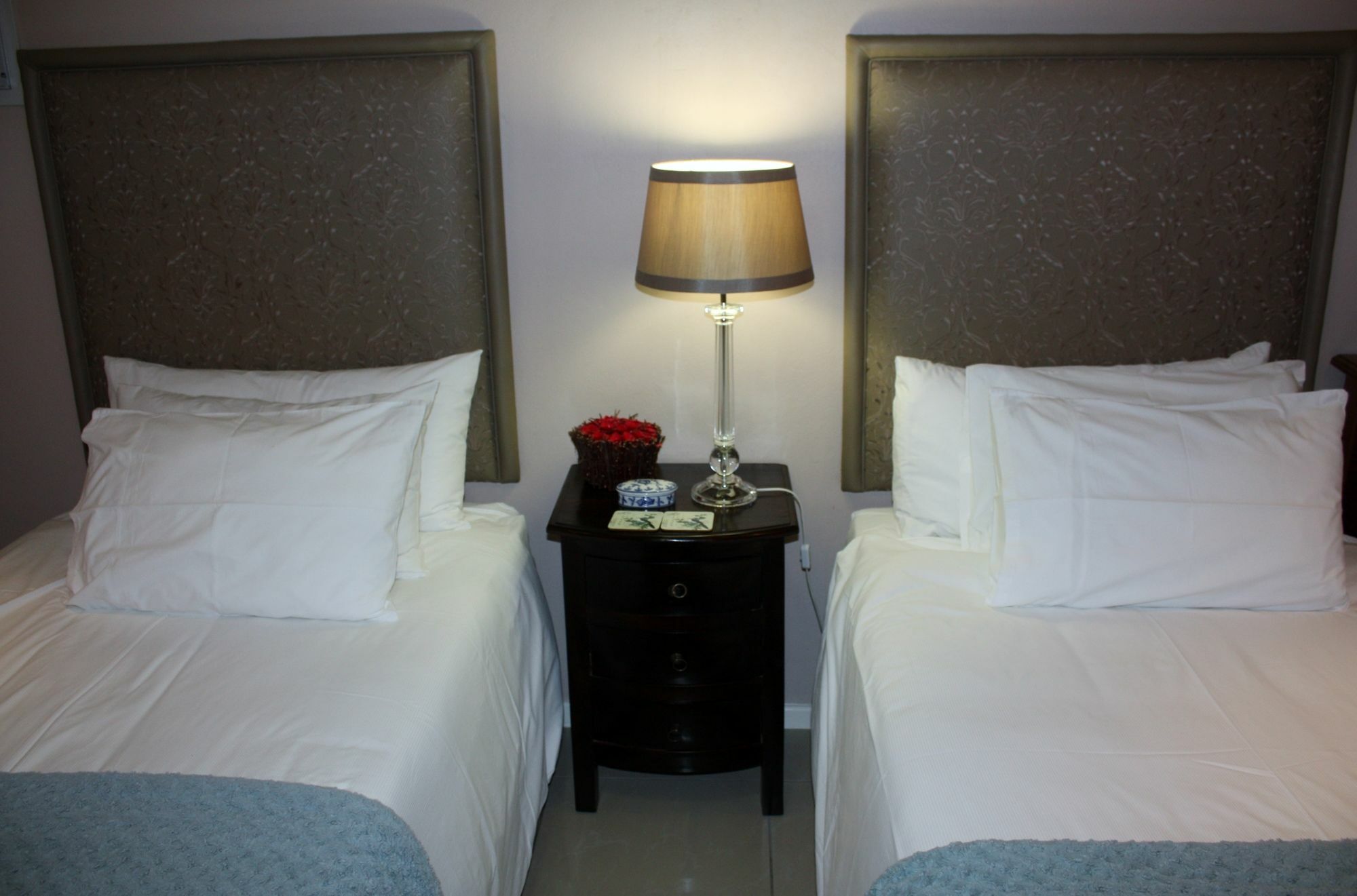 Somerset Lodge มอนตากู ภายนอก รูปภาพ